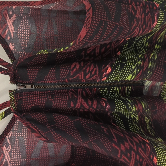 Silence & Nose Bohemian spaghetti strap Crop Top Zipper back - Picture 5 of 9